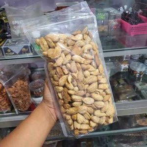 Kacang Almond Cangkang John Farmer 1 Kg
